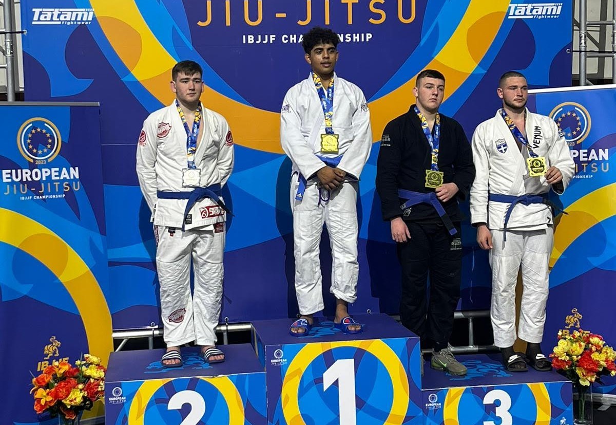 FANTASTIČAN USPJEH Mateo Matteoni iz Pule osvojio je srebro na najjačem Jiu-Jitsu natjecanju u Europi